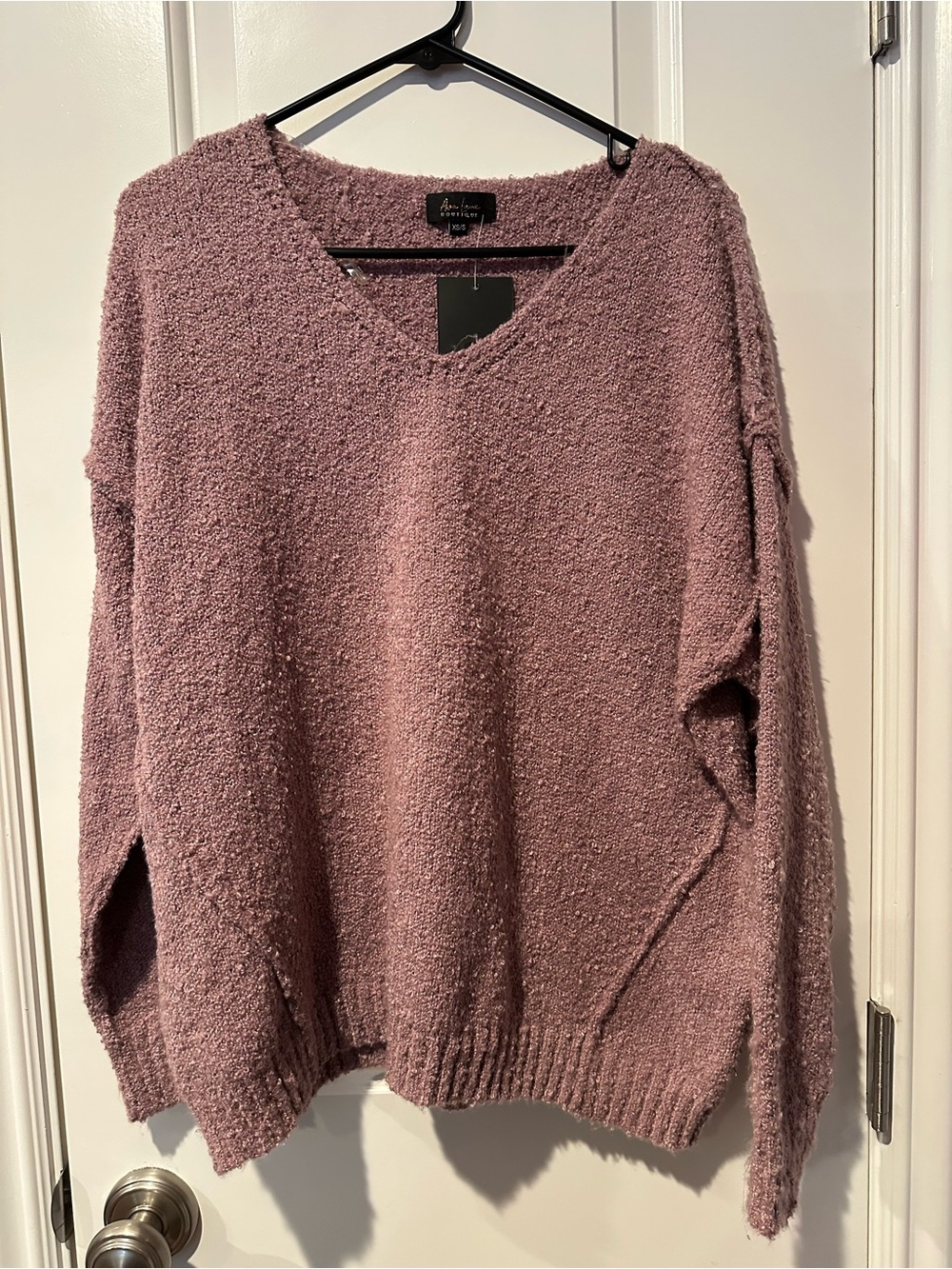 Lightweight V-Neck Sweater in Dusty Mauve